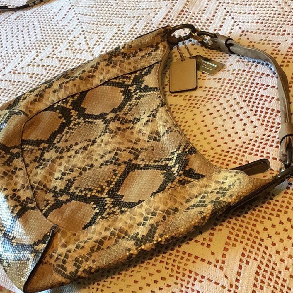 Coach Women's Bag - Picture 6 of 7